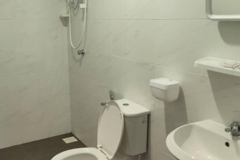 Luxurious Homestay 3Br With Pool Meru Ipoh 8 Pax Exteriér fotografie