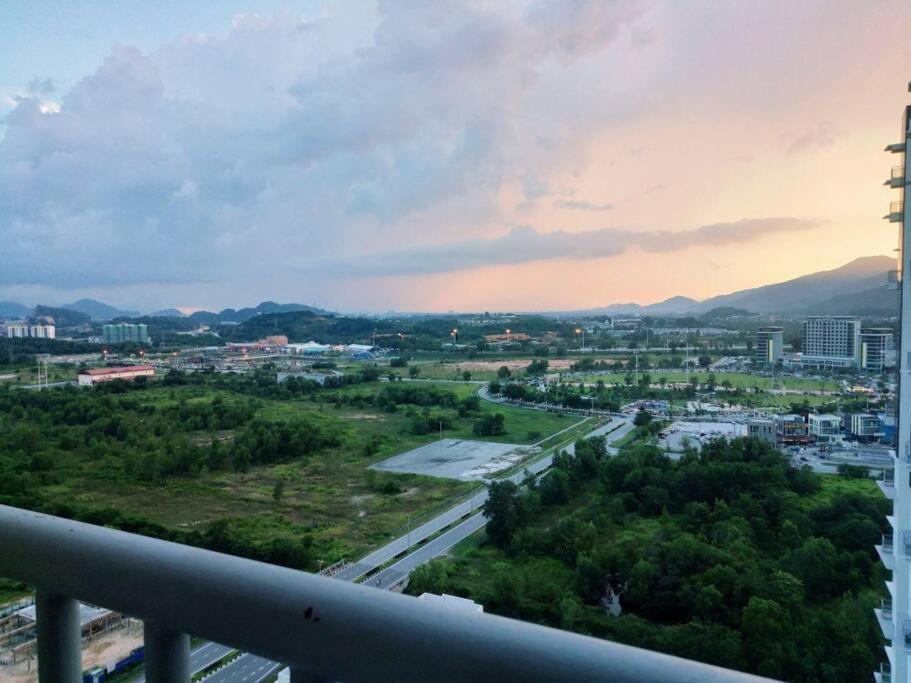 Luxurious Homestay 3Br With Pool Meru Ipoh 8 Pax Exteriér fotografie